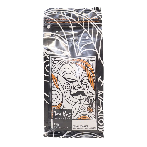 تام کینز سفید 50 روبستا removebg preview